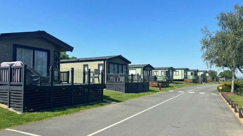 static caravan holiday park near Shrewsbury: Seven Oaks.